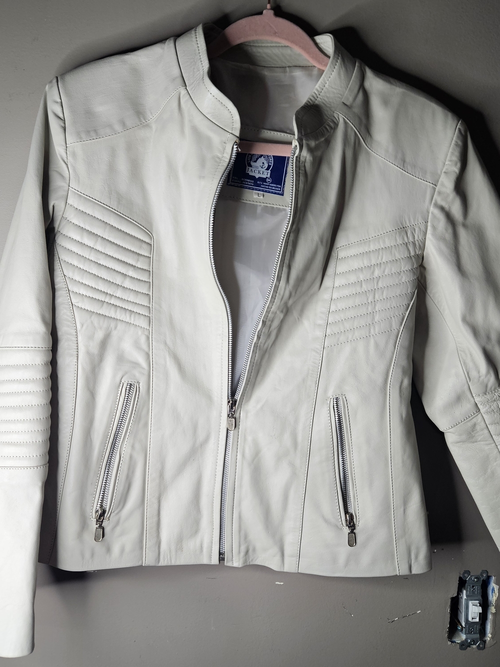 Cream Moto-Style Leather Jacket Ptp 19" Length 22 Size Large
